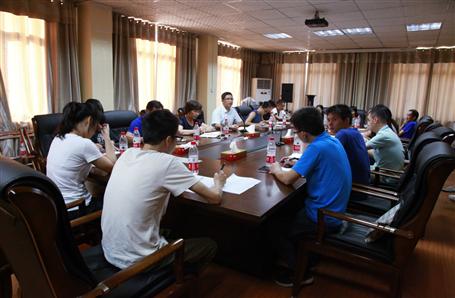 交流總結(jié)，提高財務(wù)水平