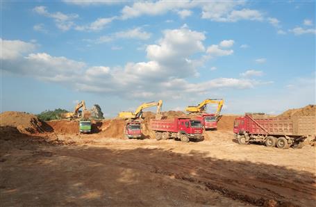 以堅守和奮戰(zhàn)向目標沖刺