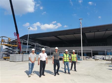 何勇到冶建桂華分公司項目開展國慶節(jié)、中秋節(jié)前檢查