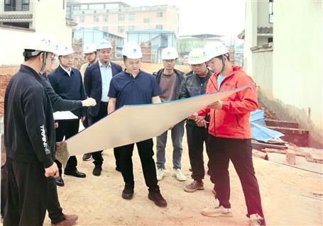 楊毅到冶建設(shè)備安裝分公司項目調(diào)研指導(dǎo)